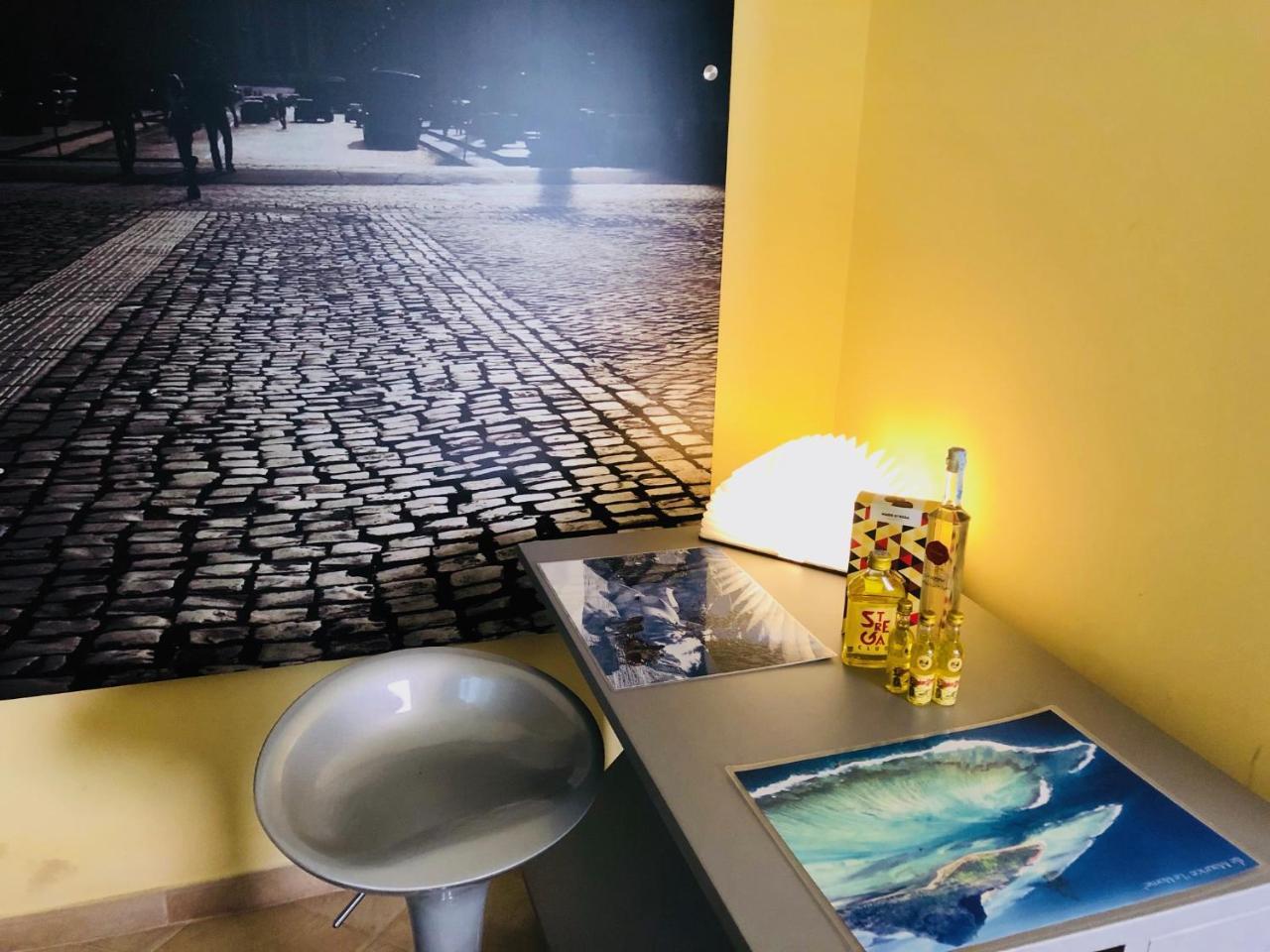 Condotti Dock Suite Rome Exterior photo